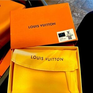 Louis Vuitton gift 🎁 box